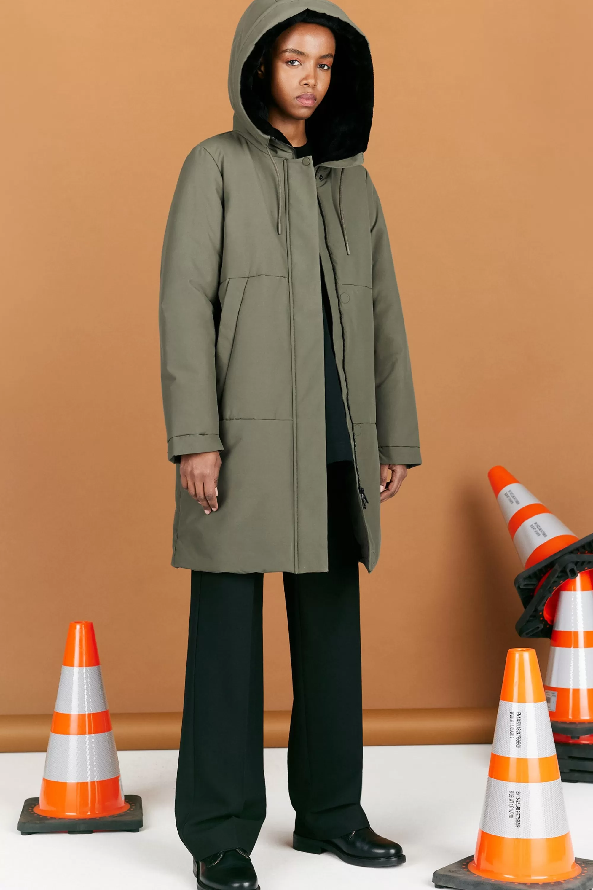 Elvine Coats & Jackets^Tiril castor green